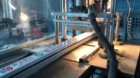 Profilés de fenêtre en PVC de couleur blanche
